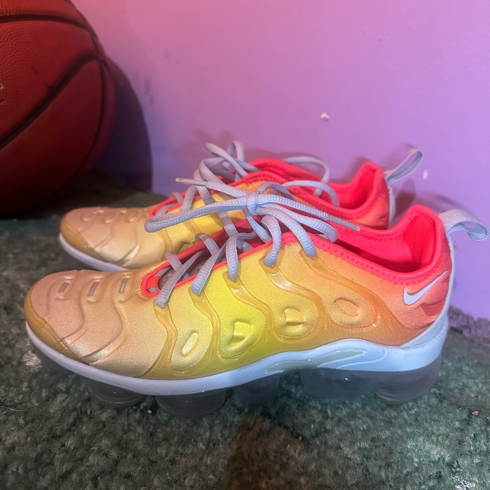 Nike Women’s Air Vapor Max - Yellow and Orange Gradient